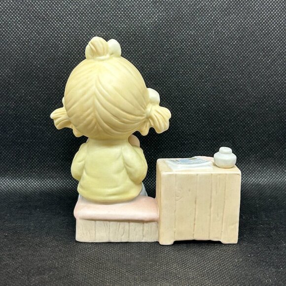 Precious Moments Collectors Club “Join in on the blessings”club figurine - Picture 2 of 5